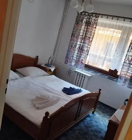 Bed & Breakfast Osrodek Wypoczynkowy Pod Stokiem 3*